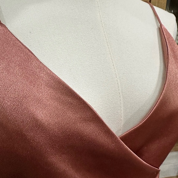 Dress Forum Elegant Satin Rose Gold Pink Dress size Small - Picture 5 of 8